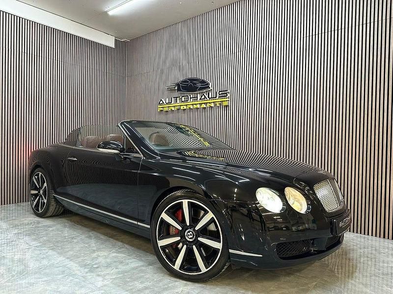 Begagnad Bentley Continental 560 HK (411 kW) 2007 Svart