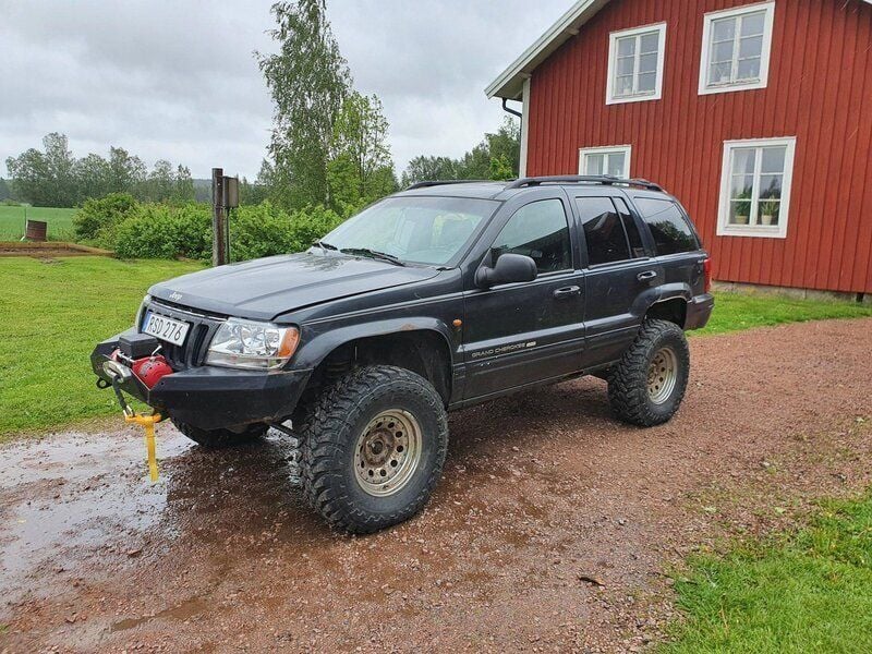 Grå Begagnad 2000 Jeep Grand Cherokee SUV | 28 000 kr - Bild 1/4