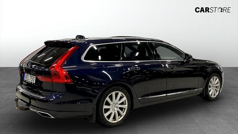 Begagnad Volvo V90 2017 Blå Kombi
