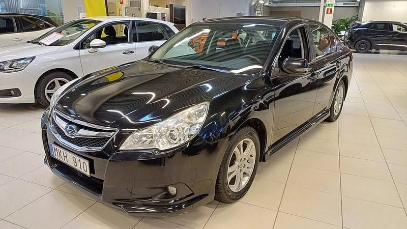Begagnad Subaru Legacy 167 HK (122 kW) 2010 Svart Sedan
