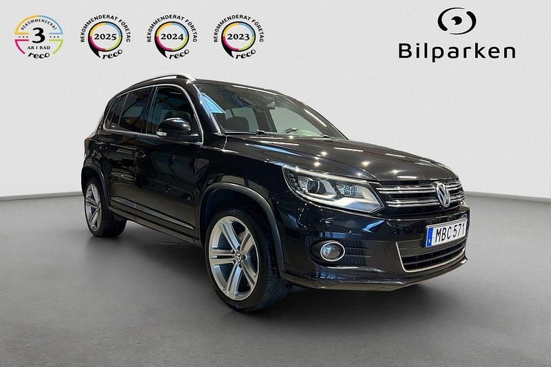 Svart Begagnad 2015 VW Tiguan R-line SUV | 139 990 kr (Bra pris) - Bild 1/4