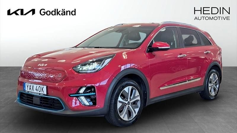 Röd (red) Begagnad 2022 Kia e-Niro Advance SUV | 289 900 kr (Marknadspris) - Bild 1/4