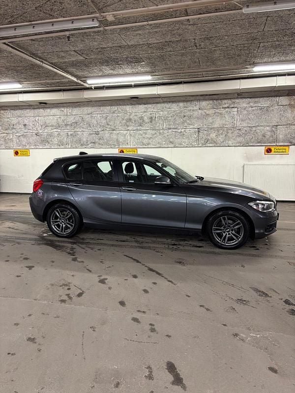 Begagnad BMW 118 150 HK (110 kW) 2016 Halvkombi