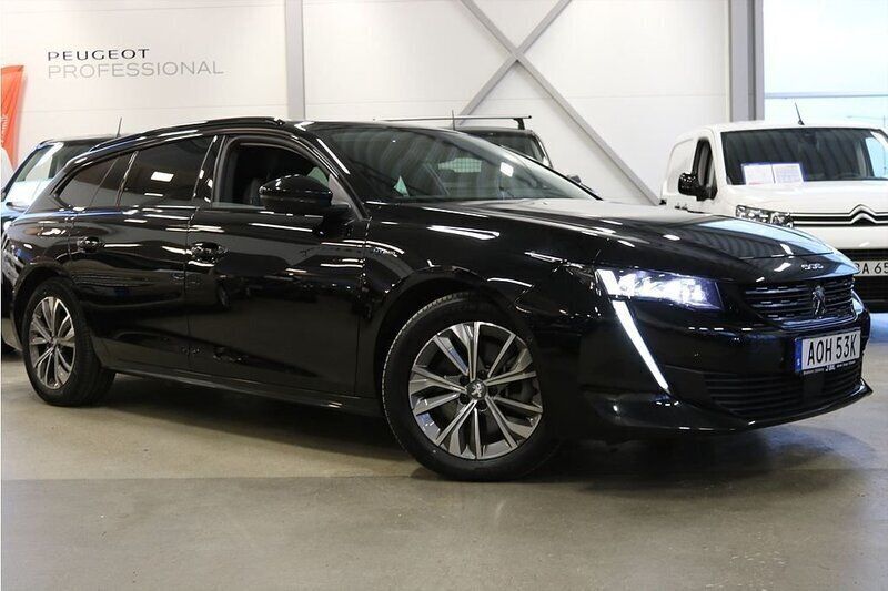 Svart Begagnad 2022 Peugeot 508 Allure Kombi | 259 900 kr (Marknadspris) - Bild 1/4