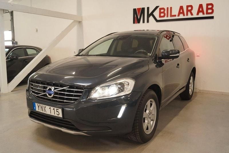 Grå Begagnad 2017 Volvo XC60 Momentum SUV | 184 900 kr (Bra pris) - Bild 1/4