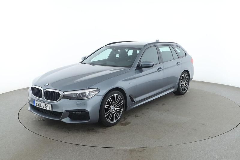 Blå Begagnad 2019 BMW 520 M Sport Kombi | 345 000 kr (Bra pris) - Bild 1/3