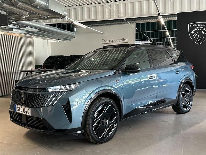 Blå Begagnad 2024 Peugeot e-5008 Ultimate SUV | 629 900 kr - Bild 1/4