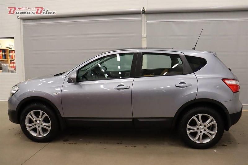 Begagnad Nissan Qashqai 117 HK (86 kW) 2012 Grå SUV