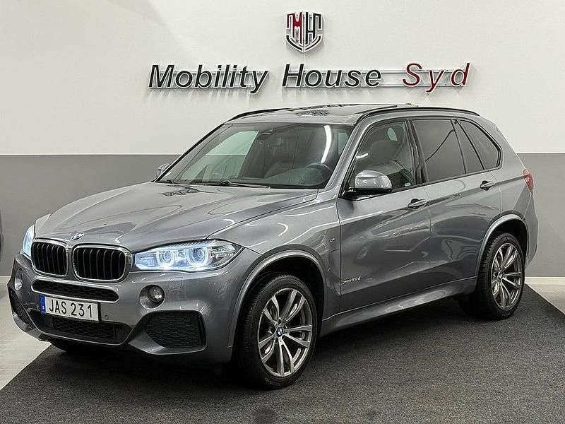 Grå Begagnad 2015 BMW X5 M Sport SUV | 229 900 kr (Marknadspris) - Bild 1/4