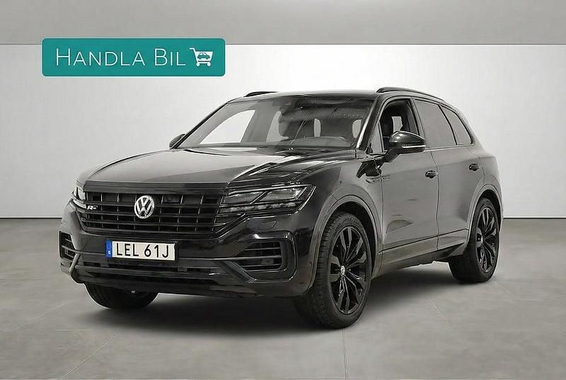 Svart Begagnad 2019 VW Touareg R-line SUV | 429 900 kr (Marknadspris) - Bild 1/4