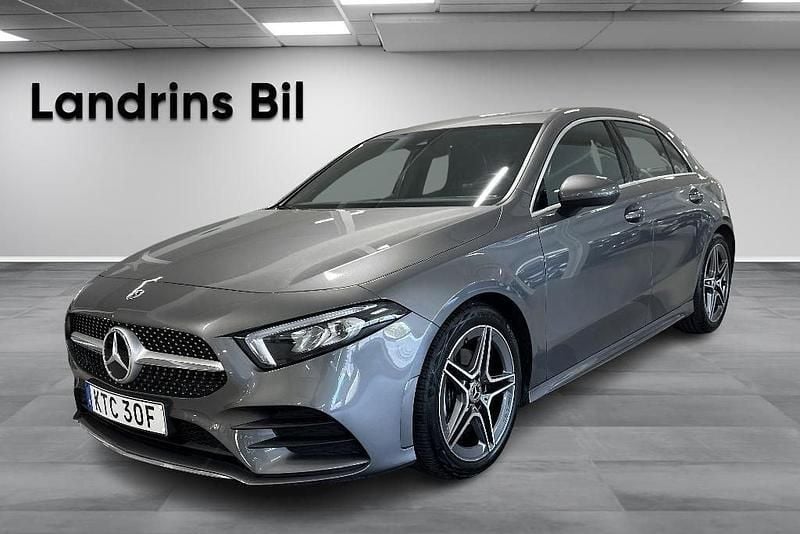 Mörkgrå Begagnad 2020 Mercedes A180 AMG line Halvkombi | 279 900 kr (Lite dyr) - Bild 1/4