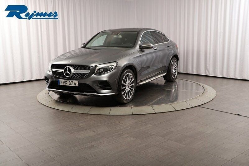 Grå Begagnad 2017 Mercedes GLC220 AMG Sportkupé | 324 800 kr (Marknadspris) - Bild 1/4
