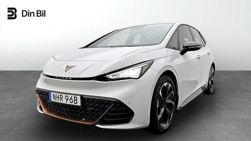 Vit Begagnad 2023 Cupra Born e-Boost Halvkombi | 259 900 kr (Bra pris) - Bild 1/4
