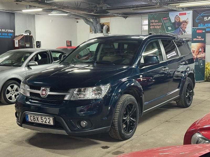 Begagnad Fiat Freemont 170 HK (125 kW) 2014 Blå SUV