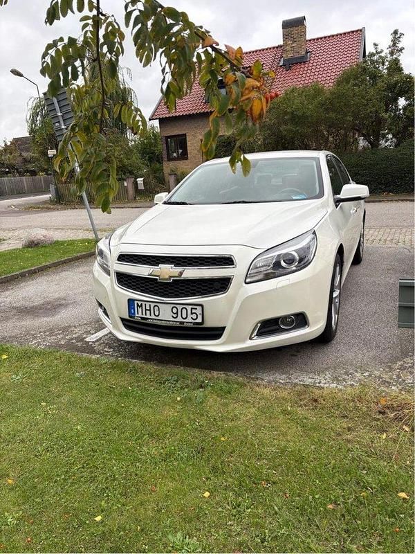 Vit Begagnad 2012 Chevrolet Malibu Sedan | 75 000 kr - Bild 1/4