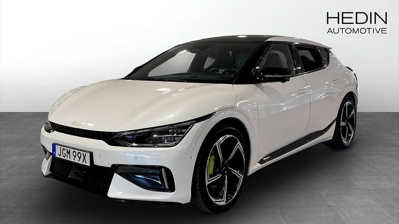 Vit (white) Begagnad 2023 Kia EV6 3 SUV | 509 900 kr - Bild 1/4
