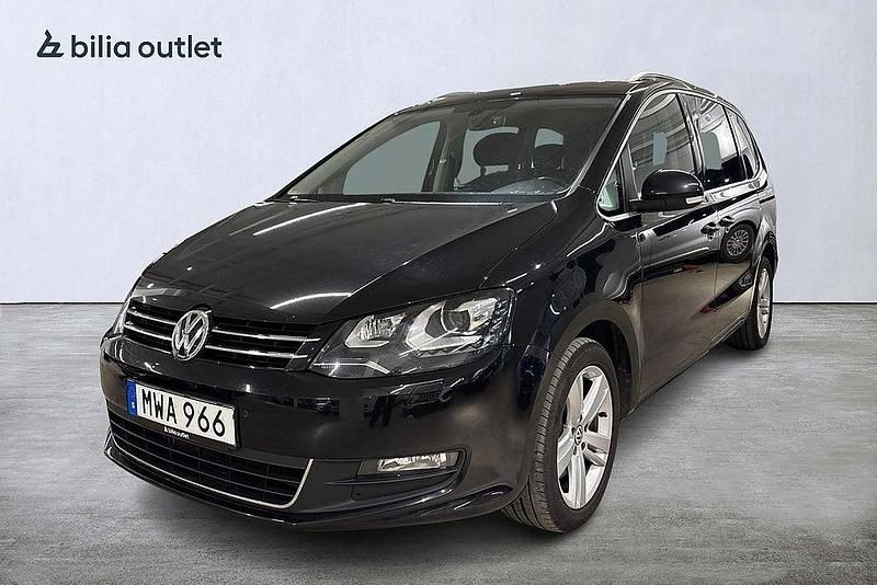 Svart Begagnad 2015 VW Sharan Minibuss | 190 000 kr (Marknadspris) - Bild 1/4