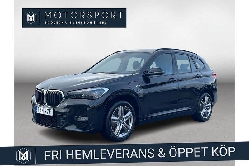 Svart metallic Begagnad 2022 BMW X1 M Sport SUV | 289 900 kr - Bild 1/3