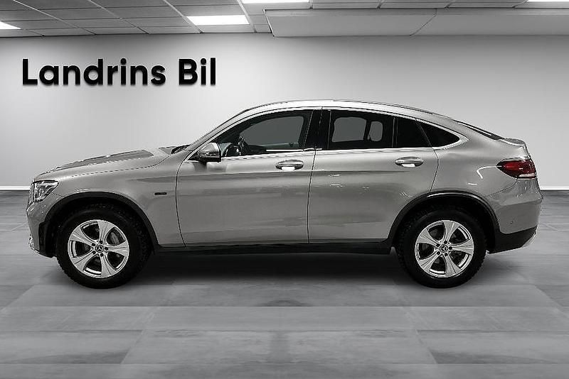 Begagnad Mercedes GLC300e AMG line 211 HK (155 kW) 2020 Silver Sportkupé