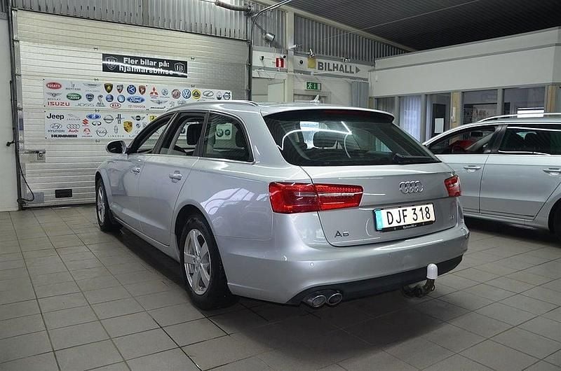 Begagnad Audi A6 Proline 177 HK (130 kW) 2014 Silver Kombi