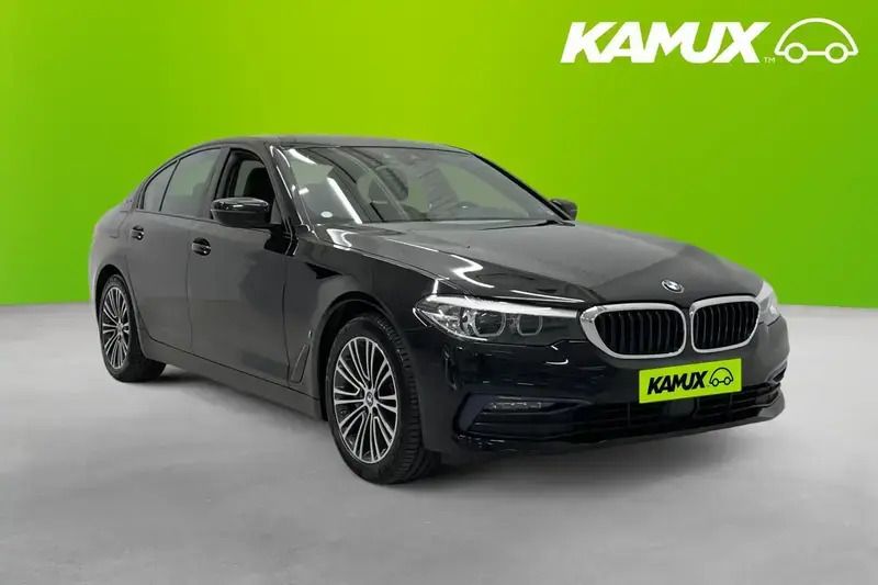 Svart Begagnad 2019 BMW 530e iPerformance Sedan | 274 900 kr (Superpris) - Bild 1/4