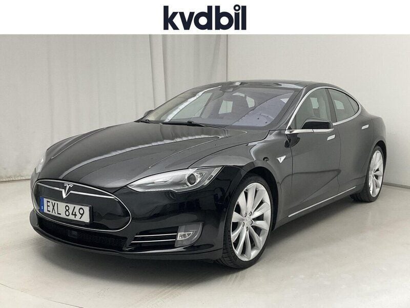 Svart Begagnad 2015 Tesla Model S Halvkombi | 360 000 kr - Bild 1/3