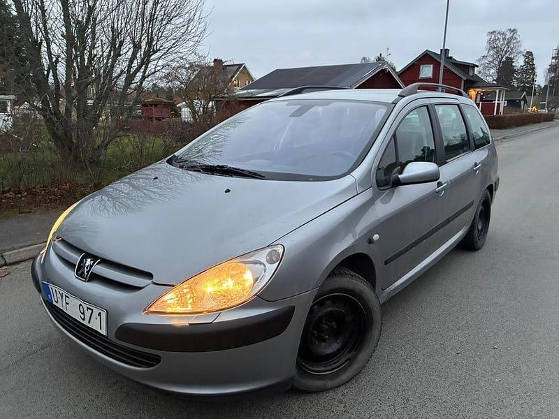 Begagnad 2004 Peugeot 307 Kombi | 15 500 kr (Bra pris) - Bild 1/4
