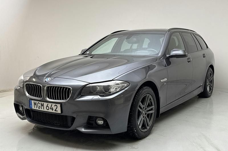 Begagnad BMW 530 M Sport 258 HK (189 kW) 2016 Grå Kombi