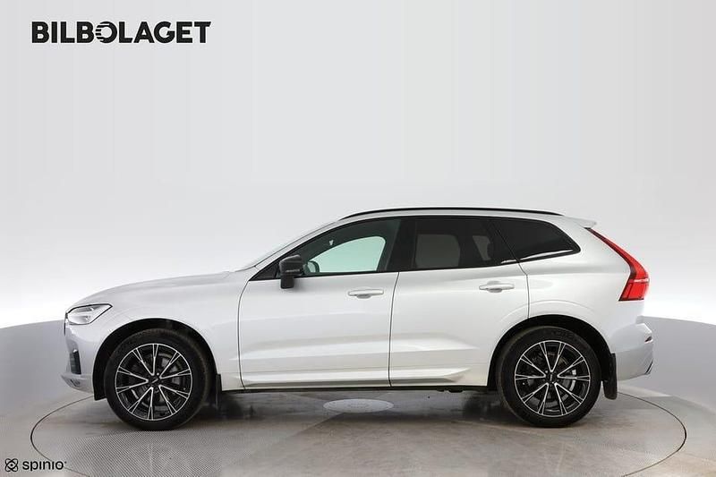 Begagnad Volvo XC60 R-Design 197 HK (144 kW) 2021 Silver SUV