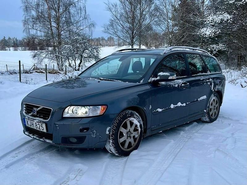 Begagnad 2008 Volvo V50 Kombi | 7 000 kr (Superpris) - Bild 1/4