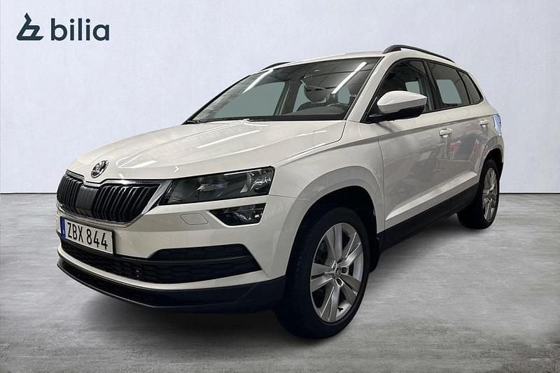 Vit Begagnad 2018 Skoda Karoq Ambition SUV | 214 500 kr (Marknadspris) - Bild 1/4