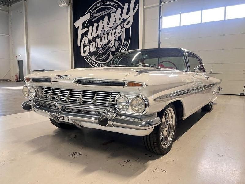 Vit Begagnad 1959 Chevrolet Coupé Sport Sportkupé | 699 000 kr - Bild 1/4