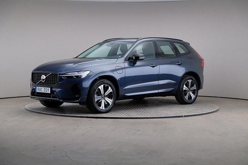 Mörkblå Begagnad 2022 Volvo XC60 Plus SUV | 489 000 kr (Bra pris) - Bild 1/4
