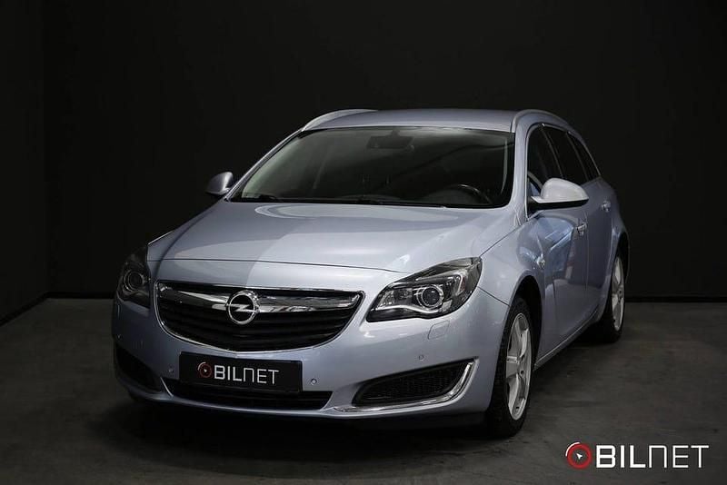 Grå Begagnad 2016 Opel Insignia Kombi | 124 900 kr (Lite dyr) - Bild 1/3
