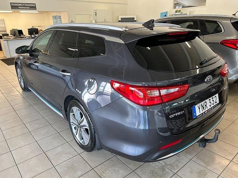 Begagnad Kia Optima Sport 205 HK (150 kW) 2018 Grå Kombi