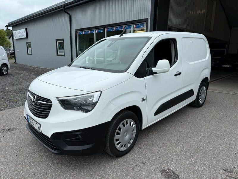 Vit Begagnad 2020 Opel Combo Minibuss | 119 900 kr (Marknadspris) - Bild 1/4