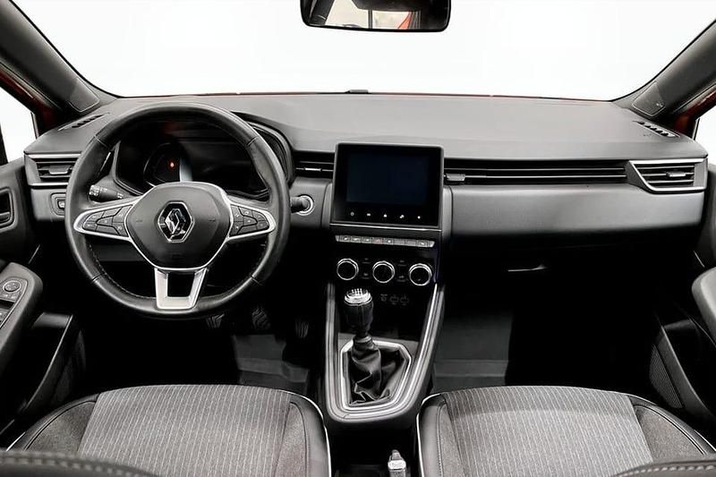 Begagnad Renault Clio V Intens 91 HK (66 kW) 2023 Orange Halvkombi