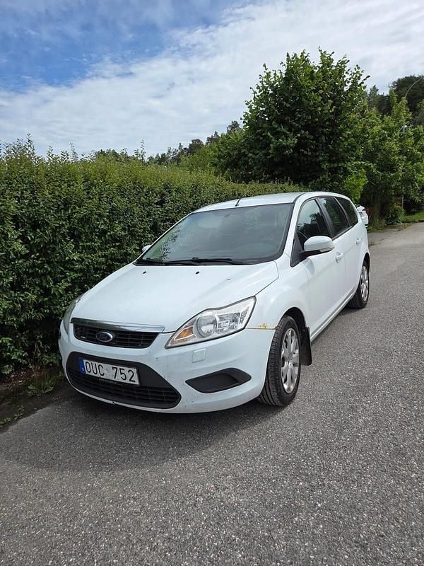 Begagnad 2009 Ford Focus Kombi | 15 000 kr (Bra pris) - Bild 1/4