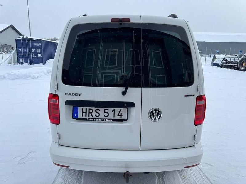 Begagnad VW Caddy 122 HK (89 kW) 2018 Vit Minibuss