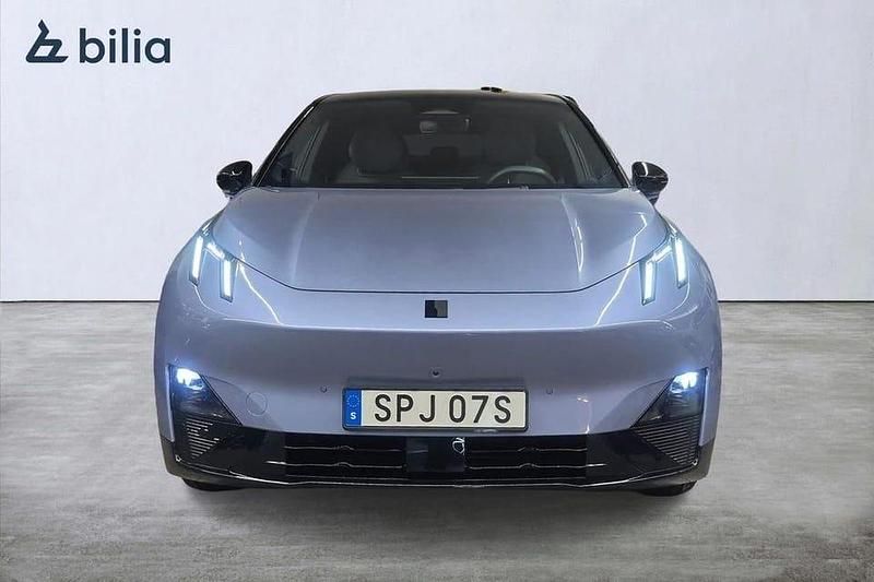 Begagnad Lynk & Co 02 202 kW (275 HK) 2024 Blå SUV