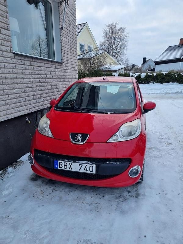 Begagnad Peugeot 107 68 HK (50 kW) 2007 Halvkombi
