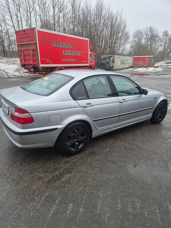 Begagnad BMW 316 116 HK (85 kW) 2002 Sedan