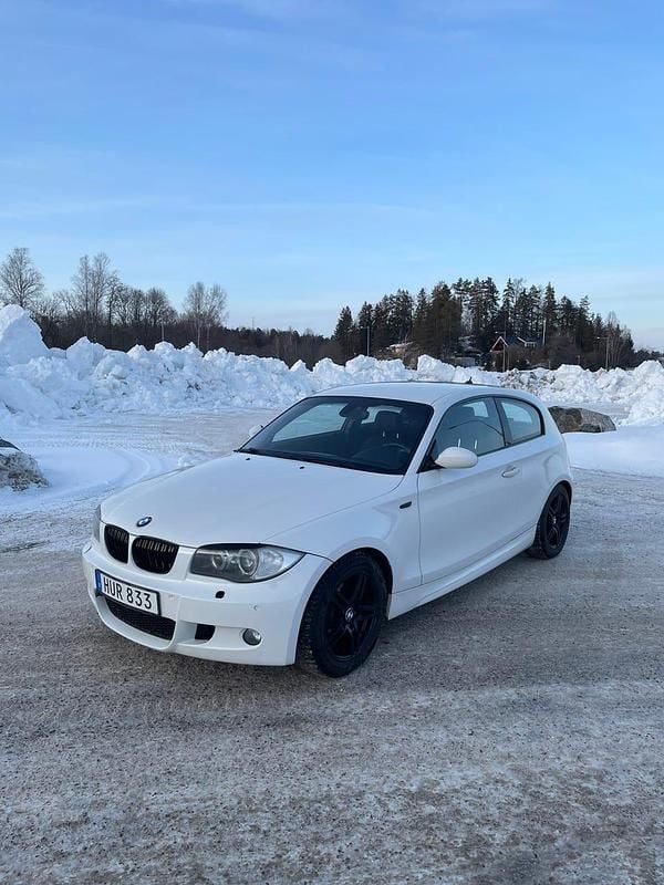 Begagnad BMW 118 143 HK (105 kW) 2008 Halvkombi