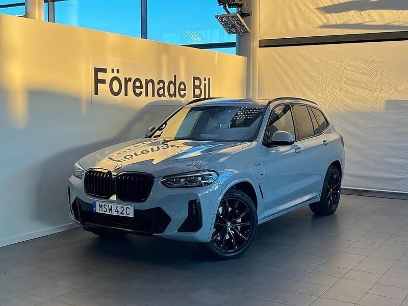 Grå Begagnad 2021 BMW X3 M Sport SUV | 459 000 kr (Lite dyr) - Bild 1/4