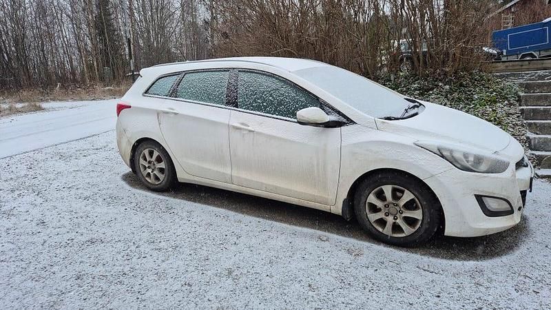 Begagnad 2013 Hyundai i30 Kombi | 39 900 kr (Bra pris) - Bild 1/4