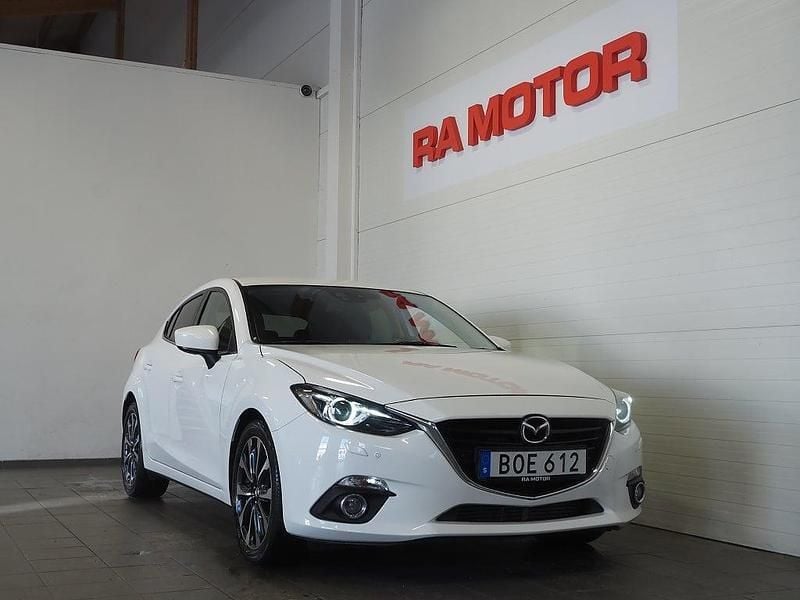 Vit Begagnad 2014 Mazda 3 Inclusive Halvkombi | 109 900 kr (Marknadspris) - Bild 1/3