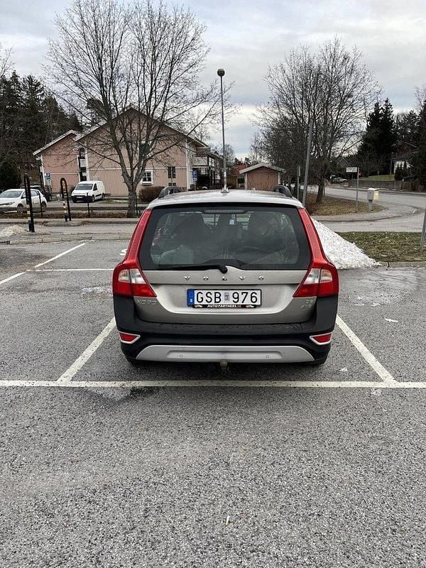 Brun Begagnad 2008 Volvo XC70 Momentum SUV | 65 000 kr (Marknadspris) - Bild 1/4