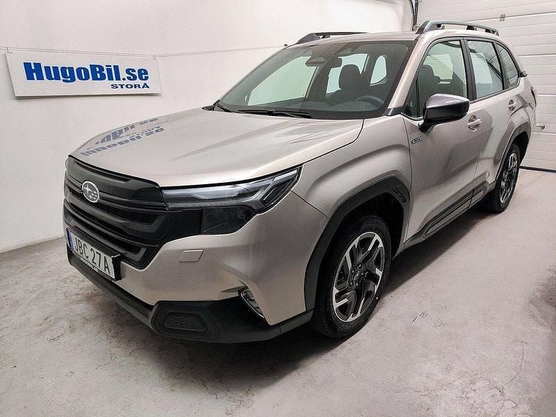 Brun Ny 2024 Subaru Forester SUV | 423 400 kr (Bra pris) - Bild 1/4