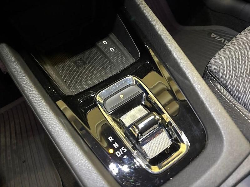 Begagnad Skoda Octavia Style 207 HK (152 kW) 2024 Grå Kombi