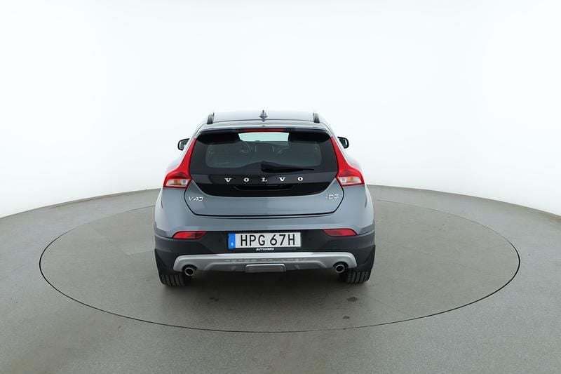 Begagnad Volvo V40 CC 151 HK (111 kW) 2019 Grå Kombi